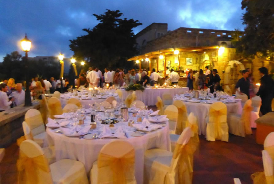 Restaurant receptions